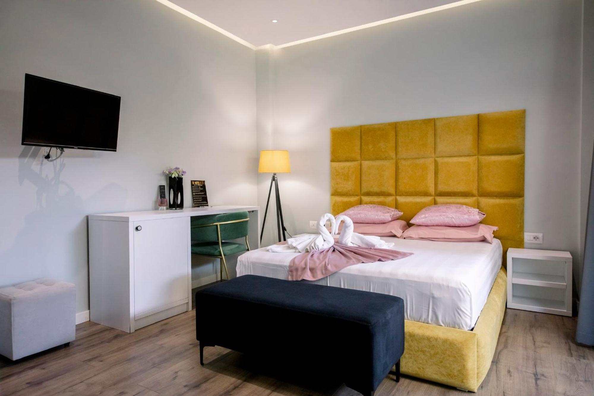 Hotel Olsi Sarandë Esterno foto