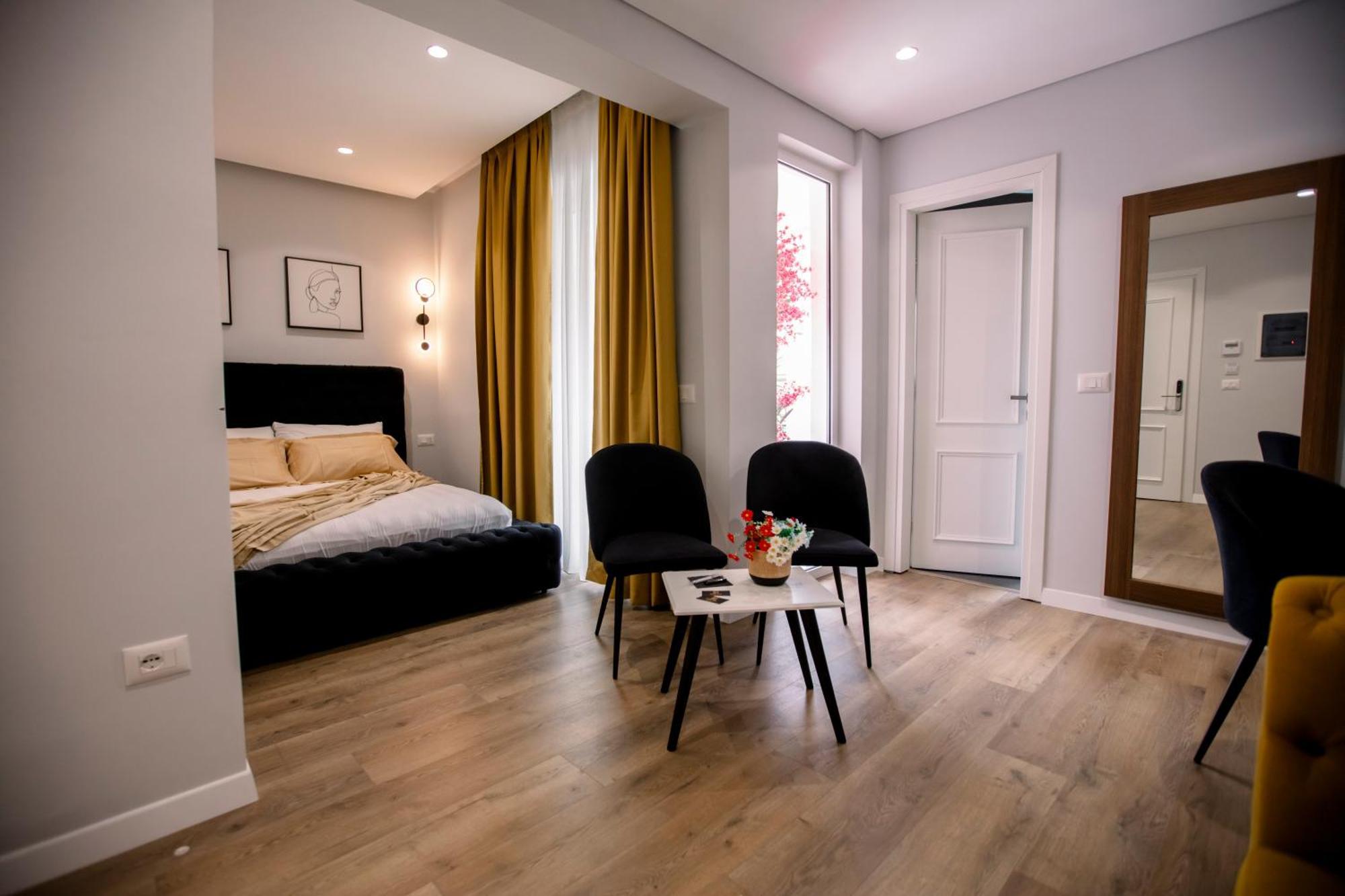 Hotel Olsi Sarandë Esterno foto