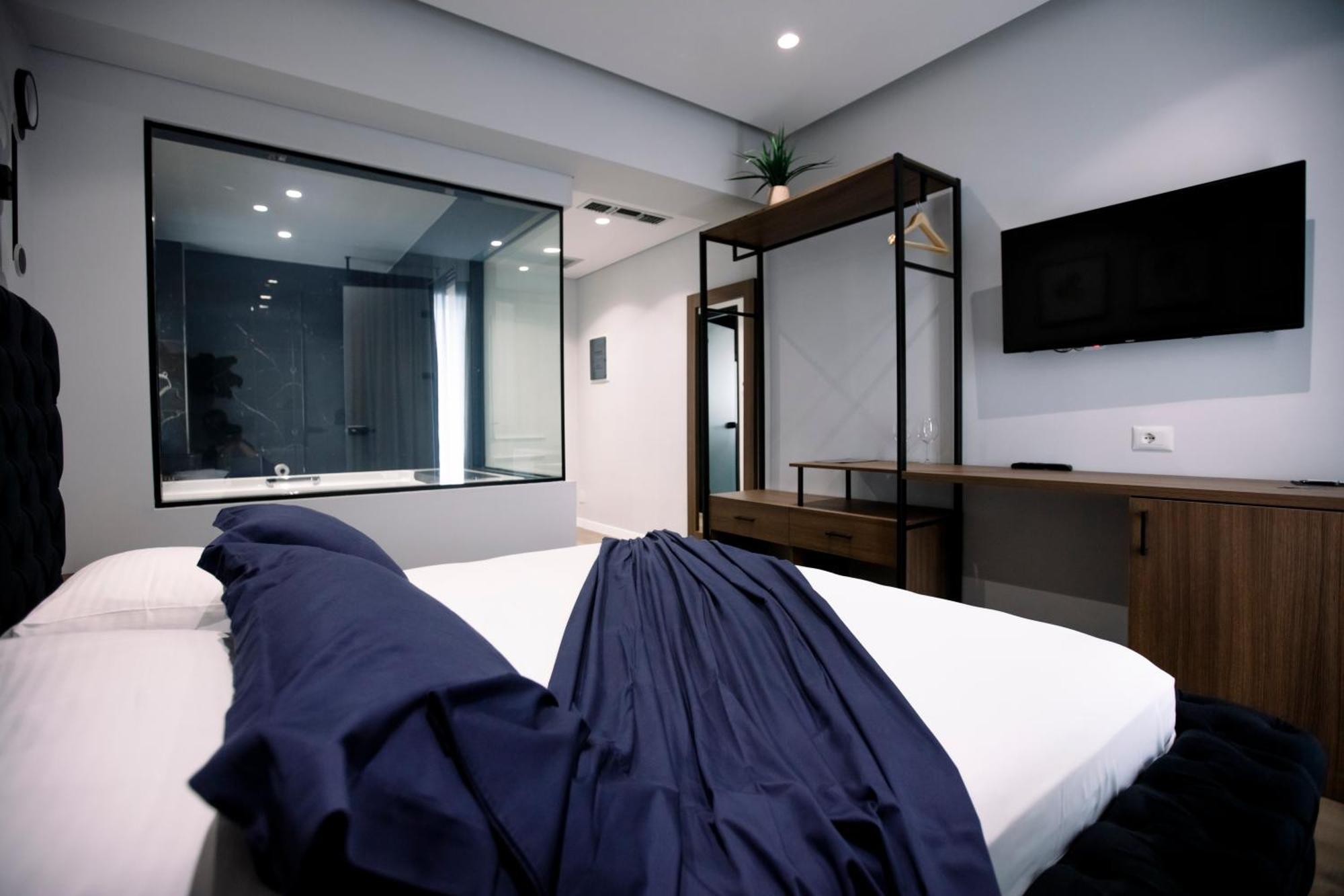 Hotel Olsi Sarandë Esterno foto