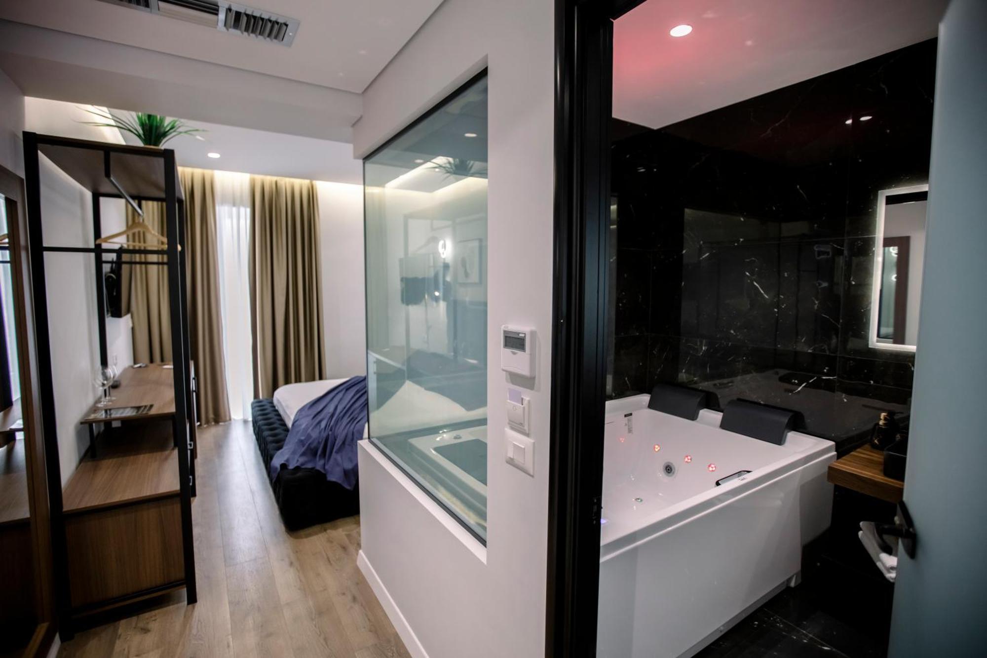 Hotel Olsi Sarandë Esterno foto