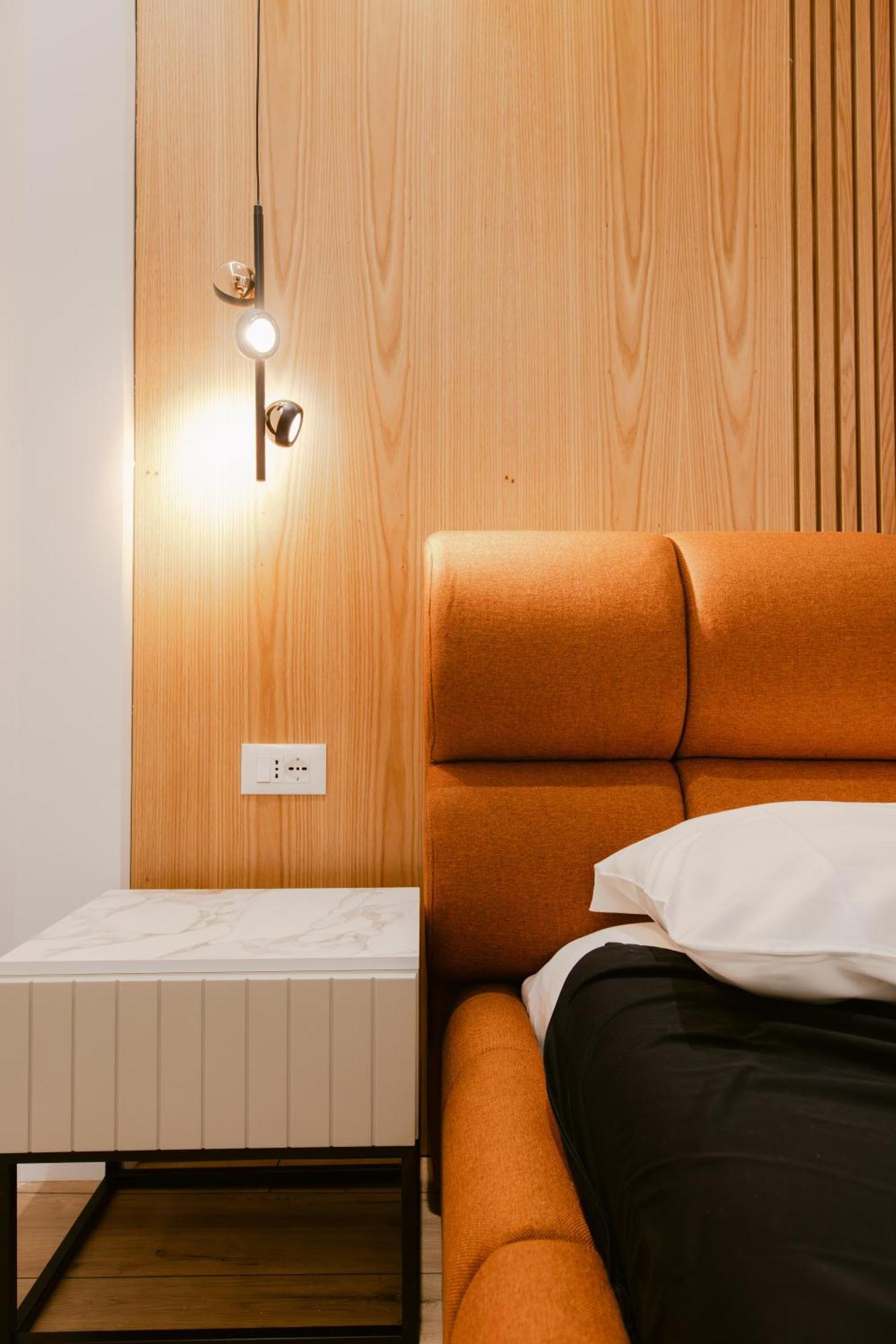 Hotel Olsi Sarandë Esterno foto