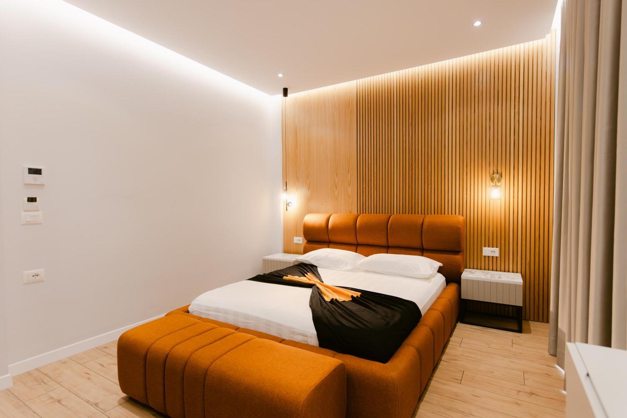 Hotel Olsi Sarandë Esterno foto