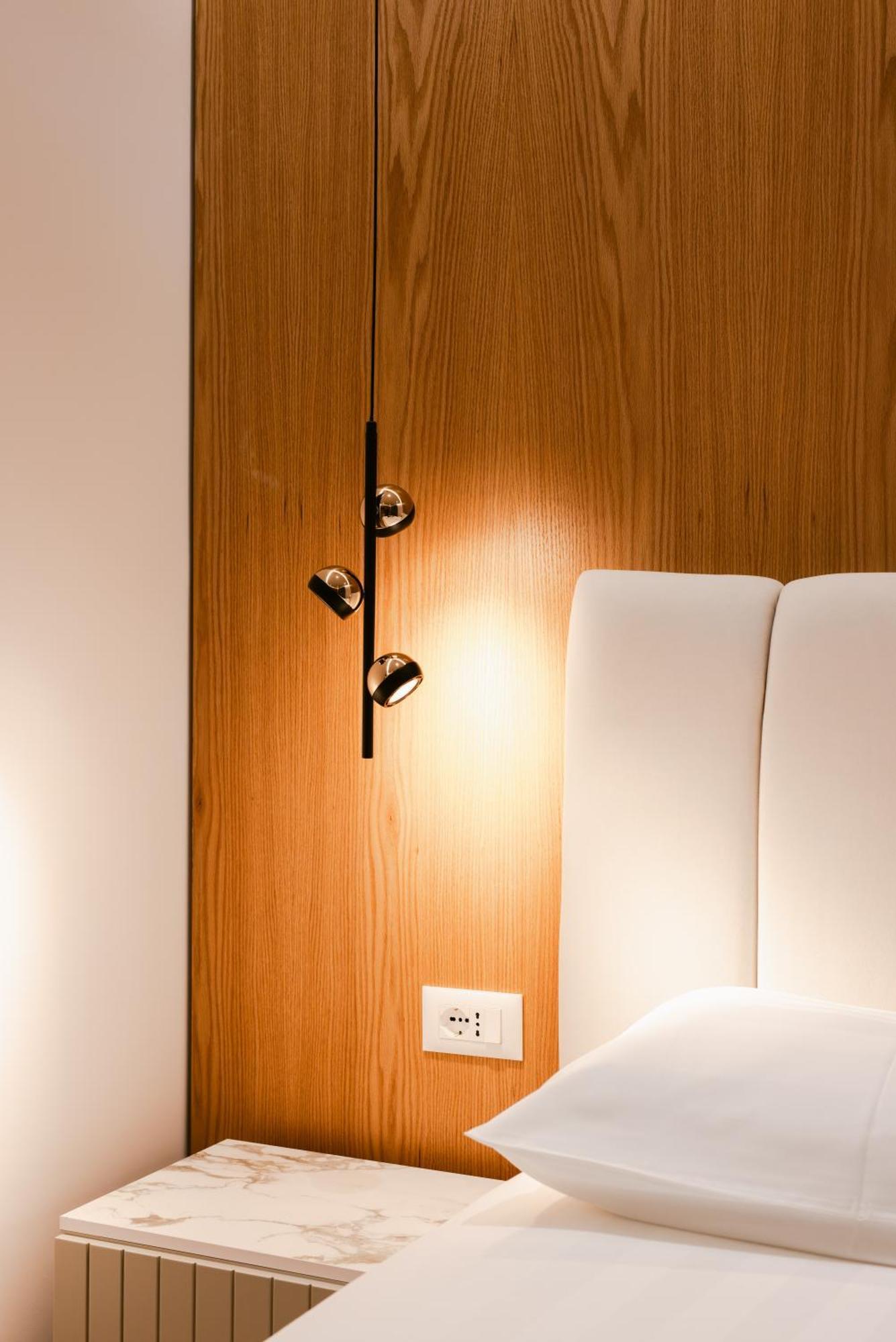 Hotel Olsi Sarandë Esterno foto